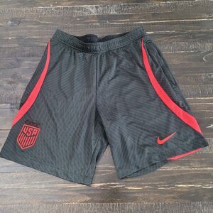 Nike USWNT USA Strike Performance Shorts Men’s Small Black Soccer Athletic